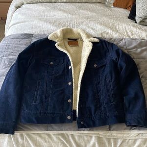 Levi’s navy Sherpa trucker jacket